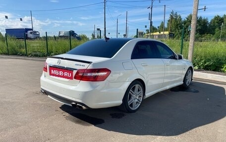 Mercedes-Benz E-Класс, 2011 год, 1 250 000 рублей, 3 фотография