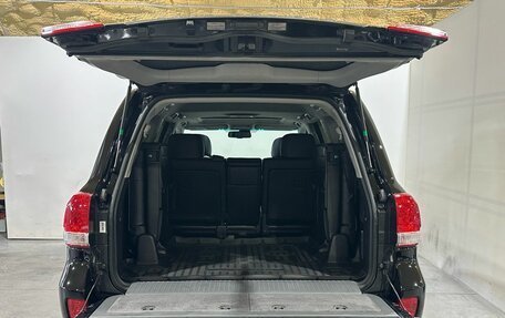Toyota Land Cruiser 200, 2011 год, 3 250 000 рублей, 10 фотография