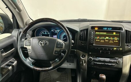Toyota Land Cruiser 200, 2011 год, 3 250 000 рублей, 31 фотография