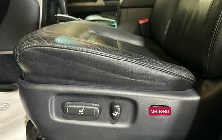 Toyota Land Cruiser 200, 2011 год, 3 250 000 рублей, 34 фотография