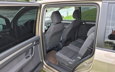 Volkswagen Touran III, 2013 год, 1 250 000 рублей, 4 фотография