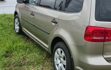 Volkswagen Touran III, 2013 год, 1 250 000 рублей, 14 фотография