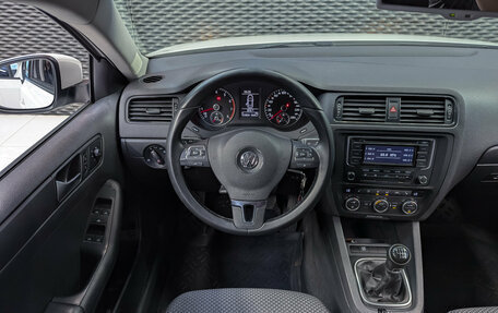 Volkswagen Jetta VI, 2014 год, 1 199 000 рублей, 14 фотография