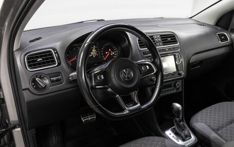 Volkswagen Polo VI (EU Market), 2018 год, 1 090 000 рублей, 10 фотография