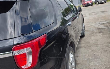Ford Explorer VI, 2018 год, 2 480 000 рублей, 1 фотография