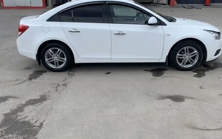 Chevrolet Cruze II, 2010 год, 480 000 рублей, 5 фотография