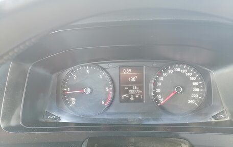 Volkswagen Caravelle T6 рестайлинг, 2017 год, 2 200 000 рублей, 8 фотография