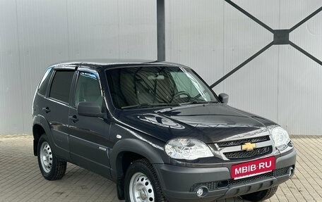 Chevrolet Niva I рестайлинг, 2018 год, 777 000 рублей, 1 фотография