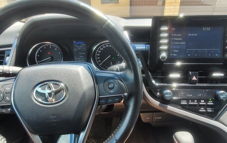 Toyota Camry, 2021 год, 2 700 000 рублей, 22 фотография