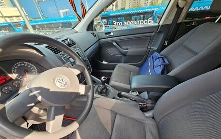 Volkswagen Golf V, 2004 год, 300 000 рублей, 10 фотография