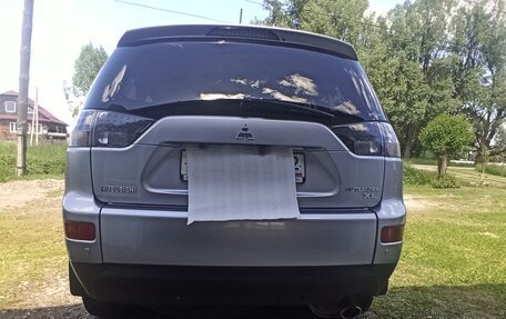 Mitsubishi Outlander III рестайлинг 3, 2007 год, 1 050 000 рублей, 4 фотография