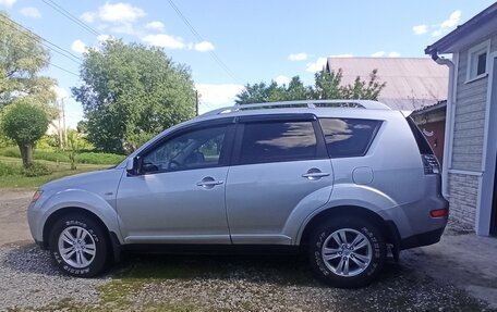 Mitsubishi Outlander III рестайлинг 3, 2007 год, 1 050 000 рублей, 7 фотография