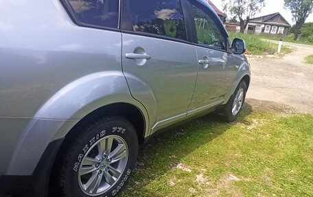 Mitsubishi Outlander III рестайлинг 3, 2007 год, 1 050 000 рублей, 5 фотография