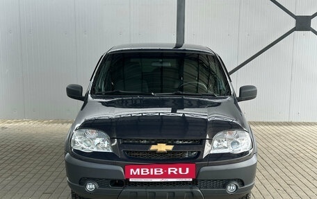 Chevrolet Niva I рестайлинг, 2018 год, 777 000 рублей, 2 фотография