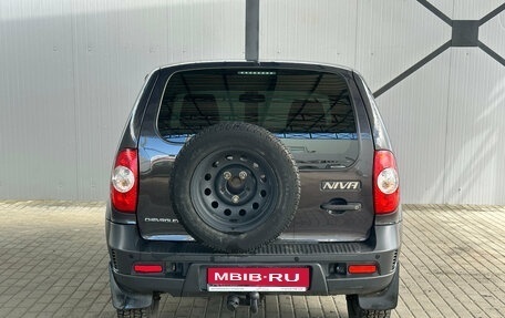 Chevrolet Niva I рестайлинг, 2018 год, 777 000 рублей, 6 фотография