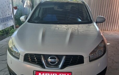 Nissan Qashqai+2 I, 2013 год, 1 350 000 рублей, 1 фотография