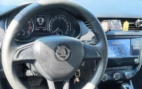 Skoda Octavia, 2019 год, 999 999 рублей, 12 фотография