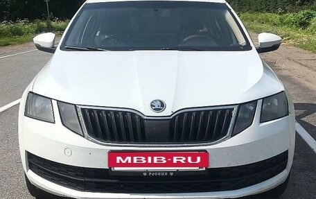 Skoda Octavia, 2019 год, 999 999 рублей, 4 фотография