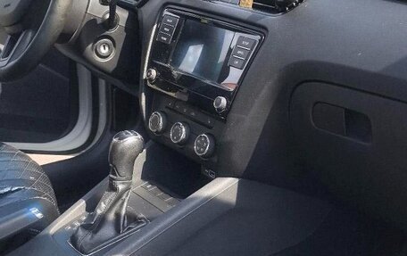 Skoda Octavia, 2019 год, 999 999 рублей, 14 фотография