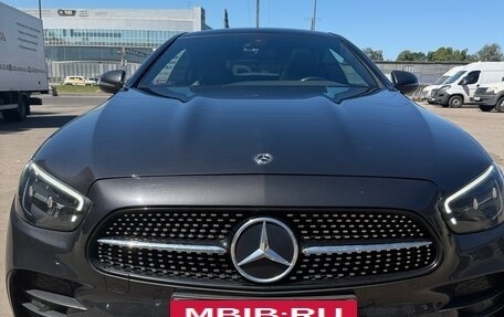 Mercedes-Benz E-Класс, 2020 год, 4 700 000 рублей, 4 фотография