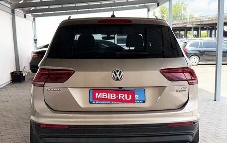 Volkswagen Tiguan II, 2017 год, 2 279 000 рублей, 8 фотография