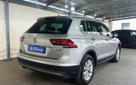 Volkswagen Tiguan II, 2018 год, 2 199 000 рублей, 5 фотография