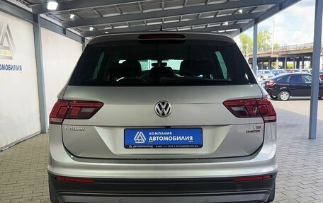 Volkswagen Tiguan II, 2018 год, 2 199 000 рублей, 4 фотография