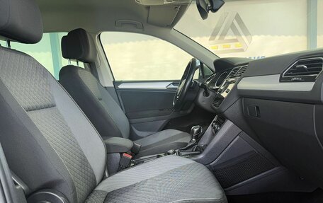 Volkswagen Tiguan II, 2018 год, 2 199 000 рублей, 10 фотография