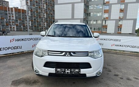 Mitsubishi Outlander III рестайлинг 3, 2013 год, 1 299 000 рублей, 3 фотография