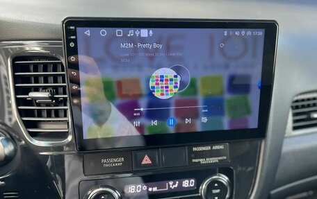Mitsubishi Outlander III рестайлинг 3, 2013 год, 1 299 000 рублей, 12 фотография