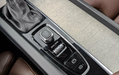 Volvo XC60 II, 2019 год, 3 990 000 рублей, 24 фотография