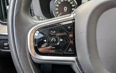 Volvo XC60 II, 2019 год, 3 990 000 рублей, 25 фотография