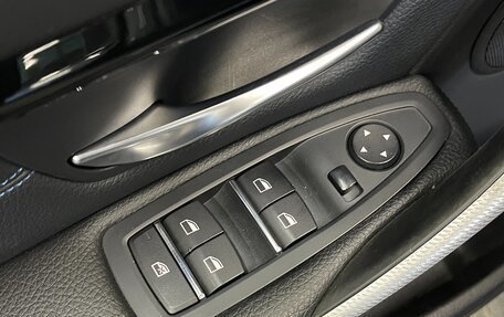 BMW 3 серия, 2018 год, 1 985 000 рублей, 11 фотография