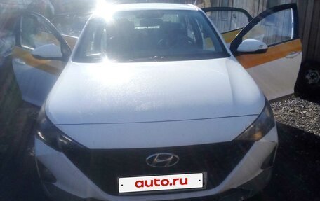 Hyundai Solaris II рестайлинг, 2021 год, 1 200 000 рублей, 1 фотография