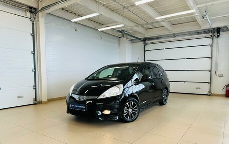 Honda Fit Shuttle I рестайлинг, 2012 год, 999 999 рублей, 1 фотография