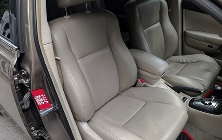 Toyota Avensis III рестайлинг, 2006 год, 800 000 рублей, 21 фотография