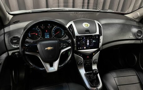 Chevrolet Cruze II, 2013 год, 569 999 рублей, 8 фотография