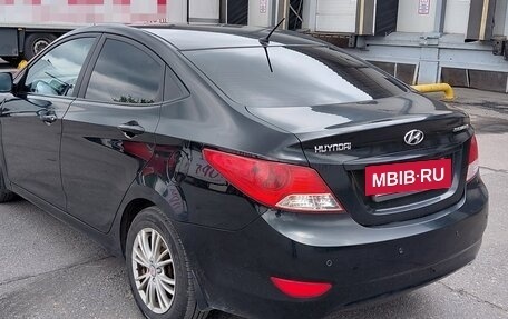 Hyundai Solaris II рестайлинг, 2013 год, 645 000 рублей, 3 фотография