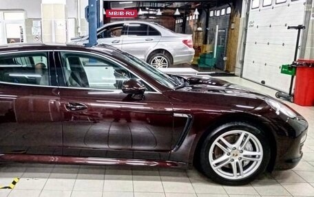 Porsche Panamera II рестайлинг, 2011 год, 2 500 000 рублей, 15 фотография