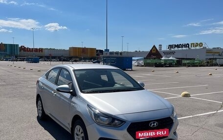 Hyundai Solaris II рестайлинг, 2017 год, 915 000 рублей, 3 фотография