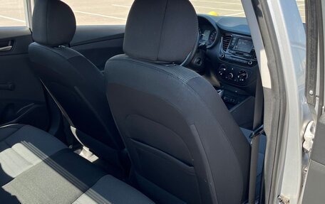 Hyundai Solaris II рестайлинг, 2017 год, 915 000 рублей, 14 фотография