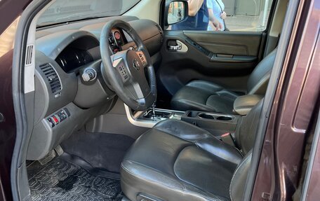 Nissan Navara (Frontier), 2011 год, 1 690 000 рублей, 10 фотография