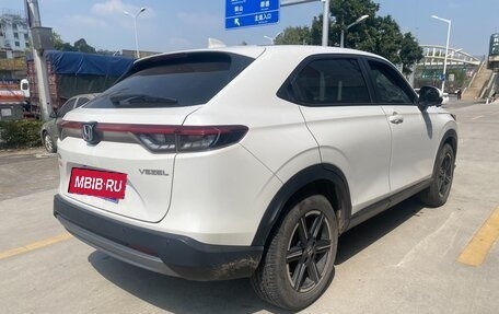 Honda Vezel, 2022 год, 1 940 000 рублей, 8 фотография