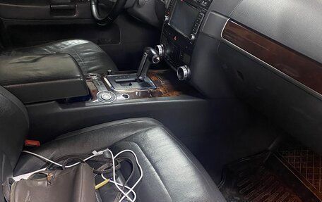 Volkswagen Touareg III, 2007 год, 1 050 000 рублей, 19 фотография