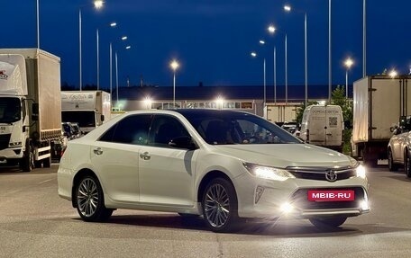 Toyota Camry, 2017 год, 2 150 000 рублей, 2 фотография