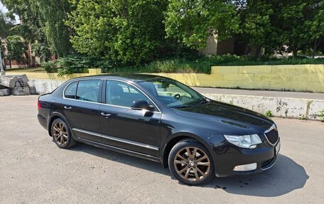 Skoda Superb III рестайлинг, 2012 год, 1 190 000 рублей, 2 фотография