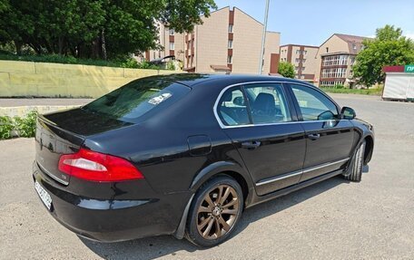 Skoda Superb III рестайлинг, 2012 год, 1 190 000 рублей, 3 фотография