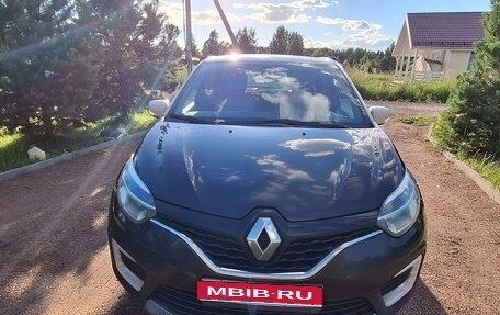 Renault Kaptur I рестайлинг, 2018 год, 970 000 рублей, 1 фотография