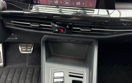 Volkswagen Golf VIII, 2022 год, 1 926 000 рублей, 8 фотография