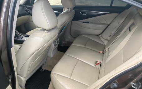 Infiniti Q50 I рестайлинг, 2015 год, 1 750 000 рублей, 12 фотография